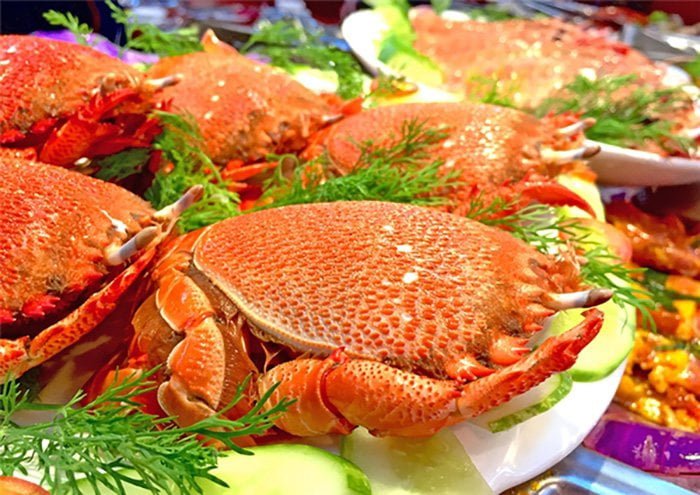 Cua huỳnh đế Phú Quý, hải sản sang chảnh giàu dinh dưỡng - Địa danh Bình Thuận - Du lịch Bình Thuận
