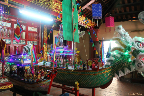 Nhung-chiec-thuyen-rong-ghe-gi-7247-3007