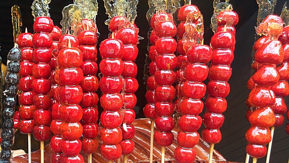 Kẹo hồ lô Trung Quốc - vừa ngon vừa may mắn
