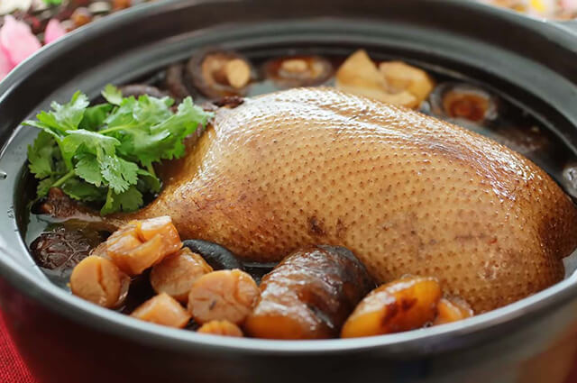 Ẩm thực Phượng Hoàng cổ trấn có gì hấp dẫn?