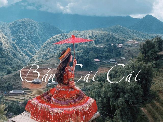Đoàn Du khách Bản Cát Cát Sapa