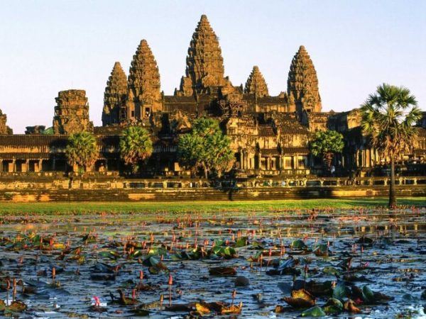 Du Lịch Campuchia: Hà Nội – Siem Riep – Angkor – Phnompenh 4 Ngày Bay Vietjet Air Về Angkor Air