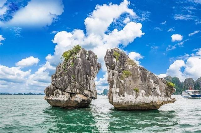 Tour Hà Nội – Vịnh Hạ Long – Hạ Long Park – Bãi Cháy 3 ngày 2 đêm
